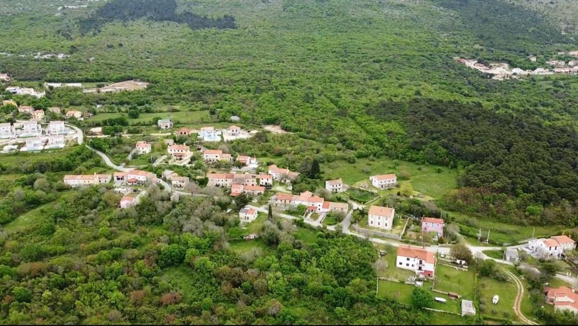 Bonvivan House Diminići Εξωτερικό φωτογραφία